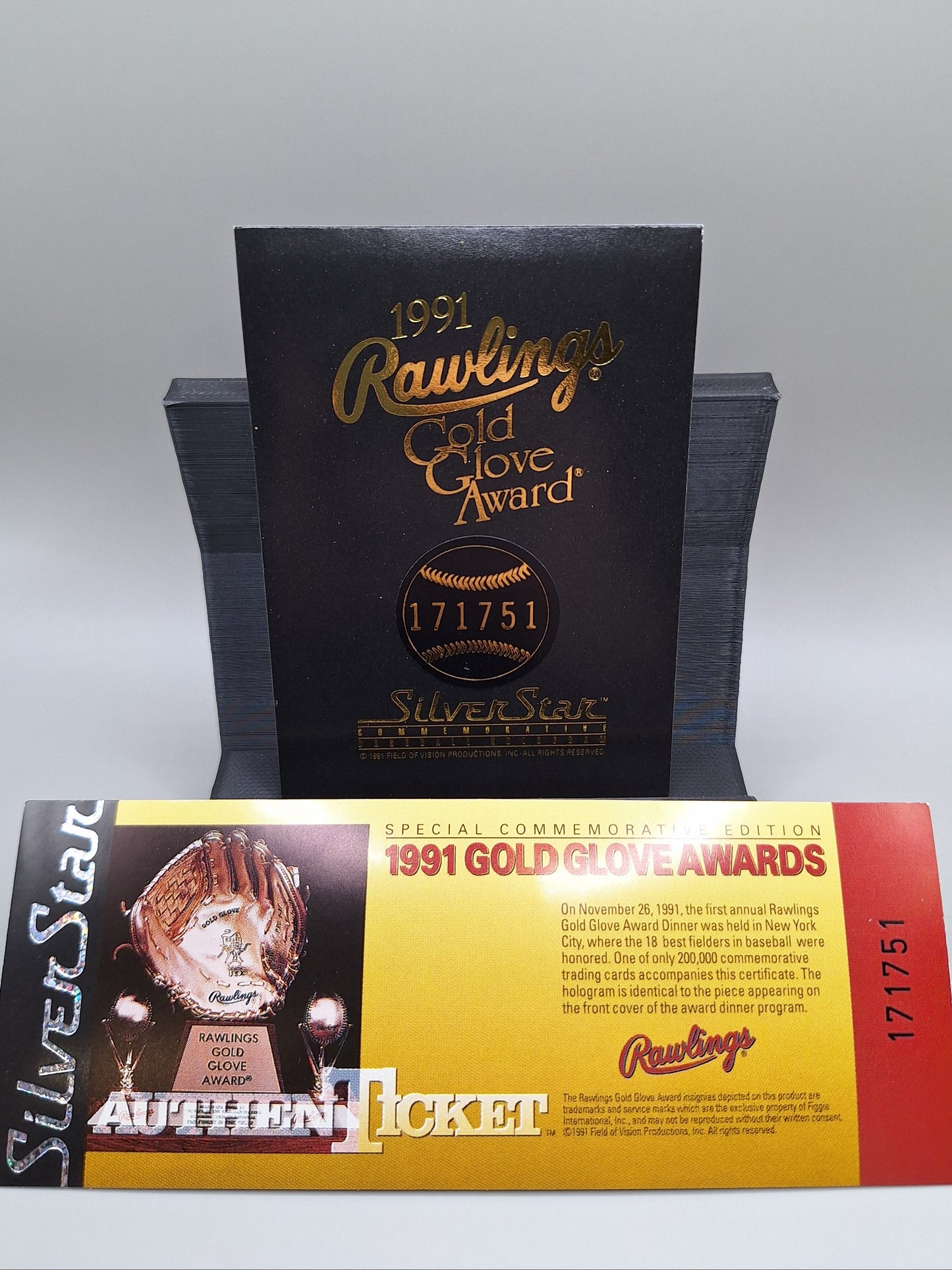 Rawlings Gold Glove Award 1991 Holo - Silver Star - Serialized