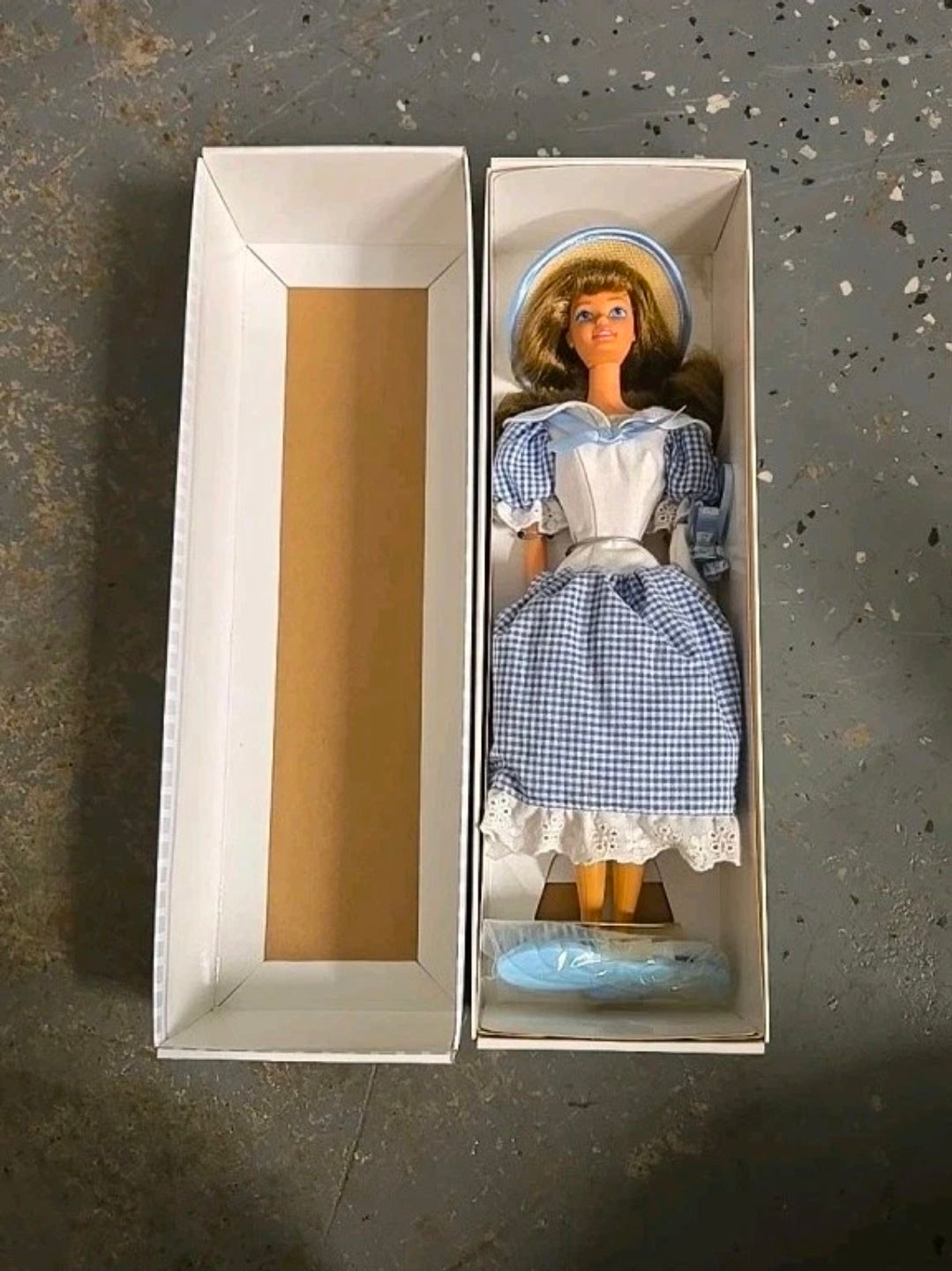 Little Debbie Snacks Barbie Doll Collector Edition Mattel (1997) Series 3 NEW